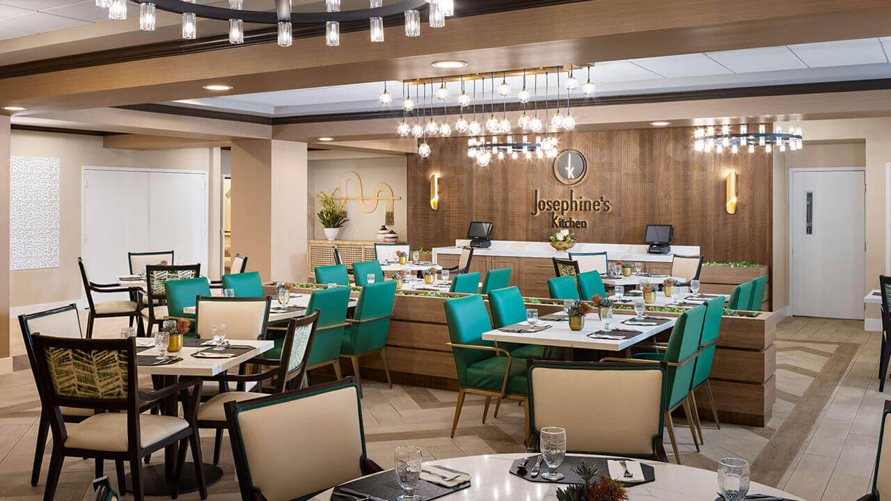 Dining area at Belmont Village Senior Living in San Jose